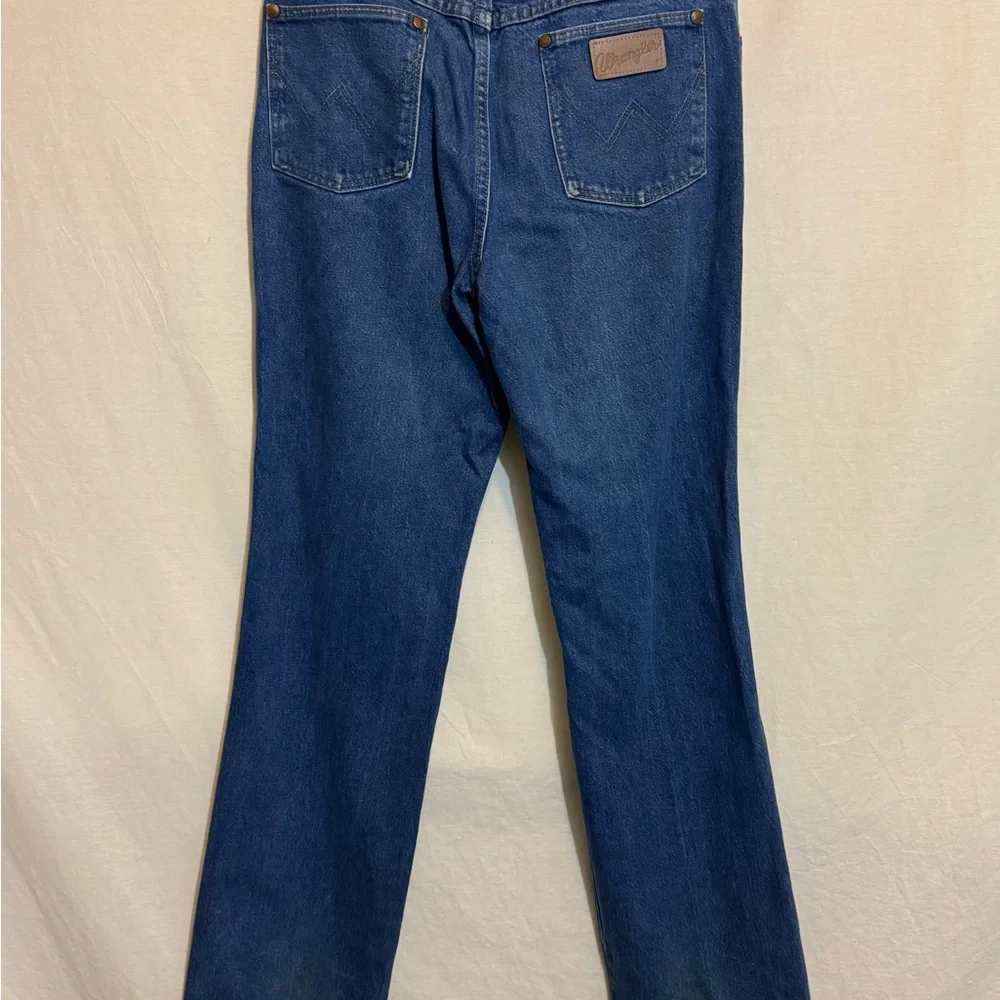 B-152 Men’s Wrangler Denim‎ Blue Jeans Size 33x32